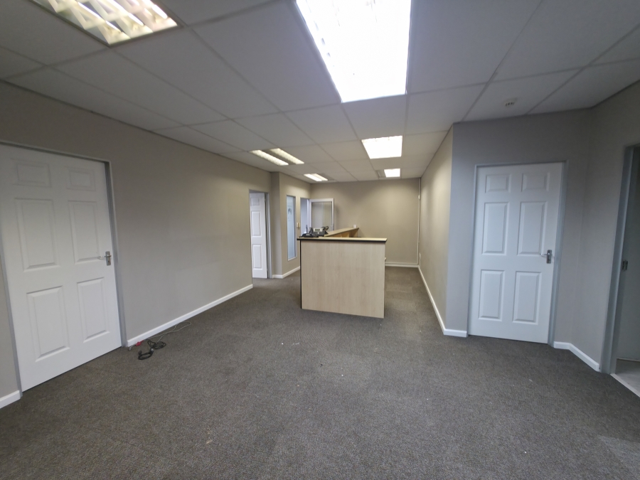 To Let Commercial Property for Rent in Berea Eastern Cape